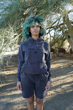 Load image into Gallery viewer, Vintage Washed Embroidered Shorts