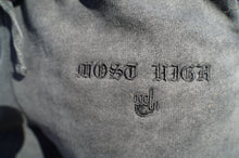 Load image into Gallery viewer, Vintage Washed Embroidered Shorts